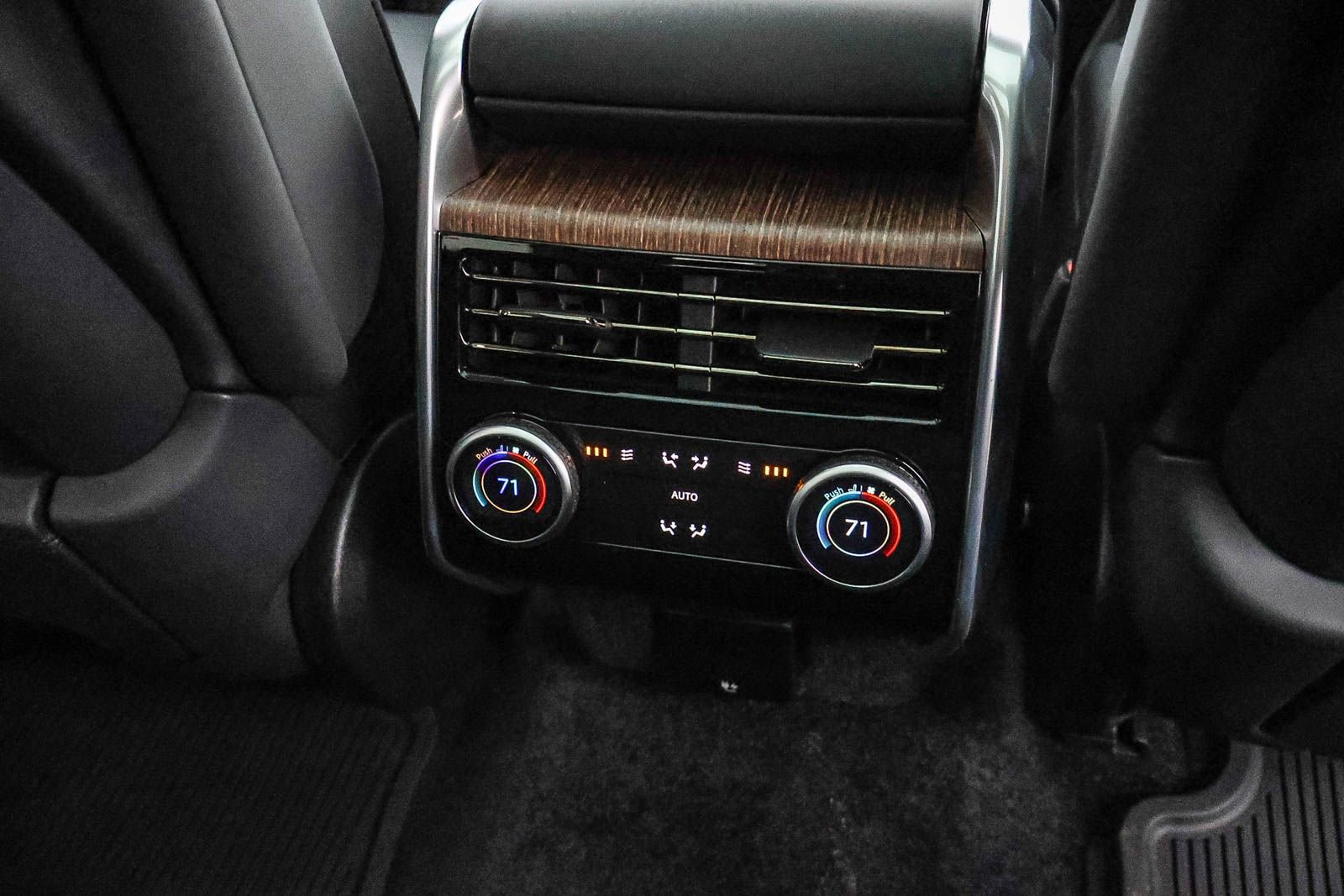 New 2025 Land Rover Range Rover SE AWD/4WD image 20