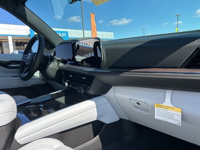 New 2026 Chevrolet Suburban Premier image 36