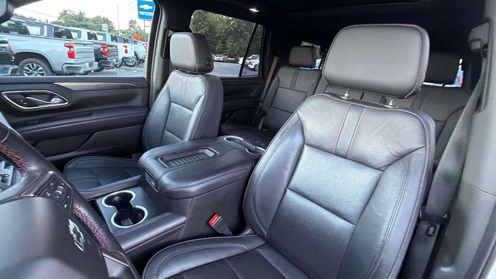 Used 2021 Chevrolet Tahoe RST w/ Luxury Package RWD image 5