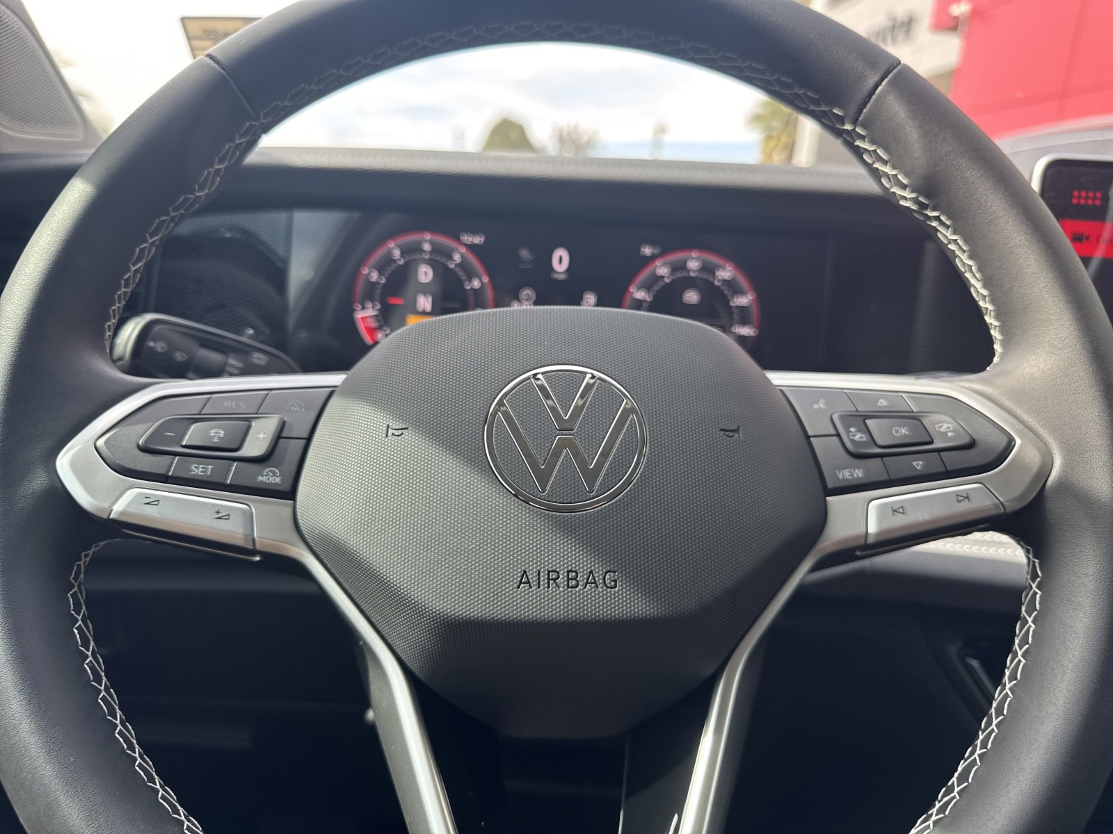 New 2026 Volkswagen Tiguan SE image 37