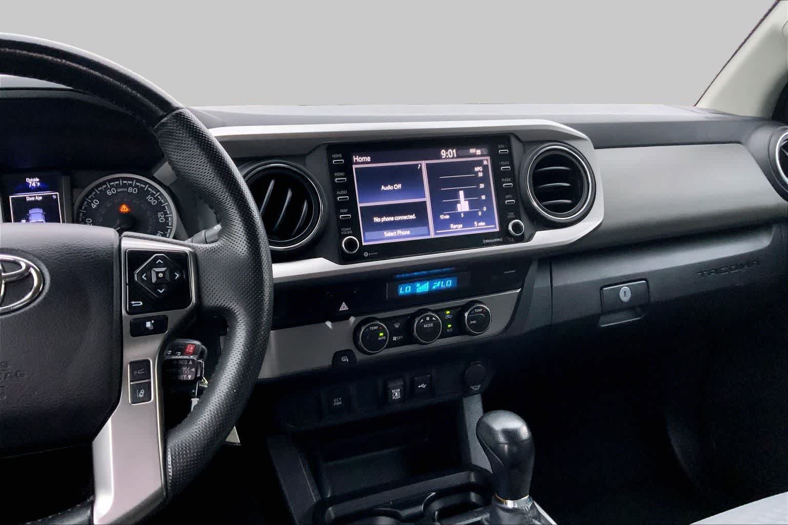 Used 2022 Toyota Tacoma SR5 RWD image 7