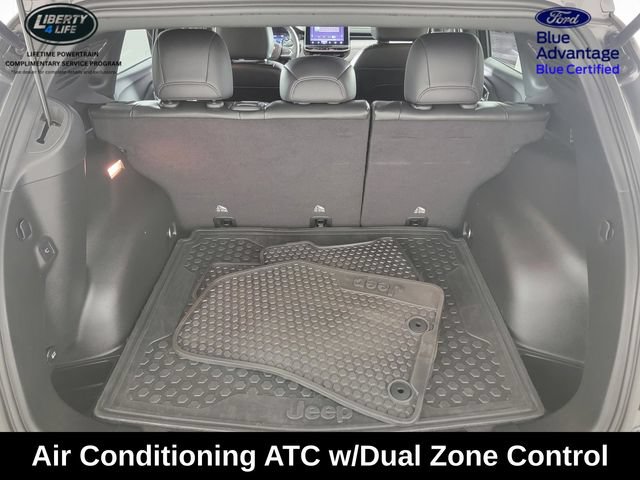 Used 2023 Jeep Compass Latitude w/ Convenience Group AWD/4WD image 15
