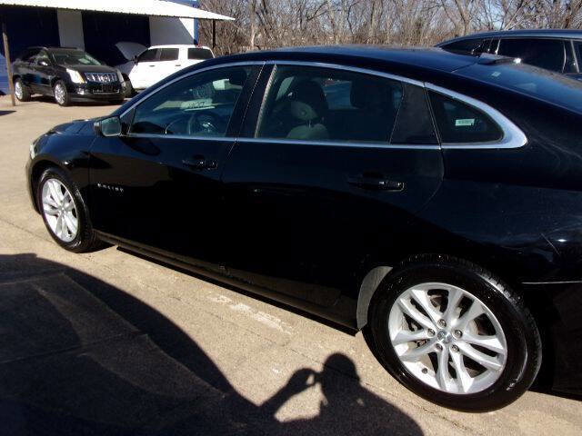 Used 2017 Chevrolet Malibu LT image 8