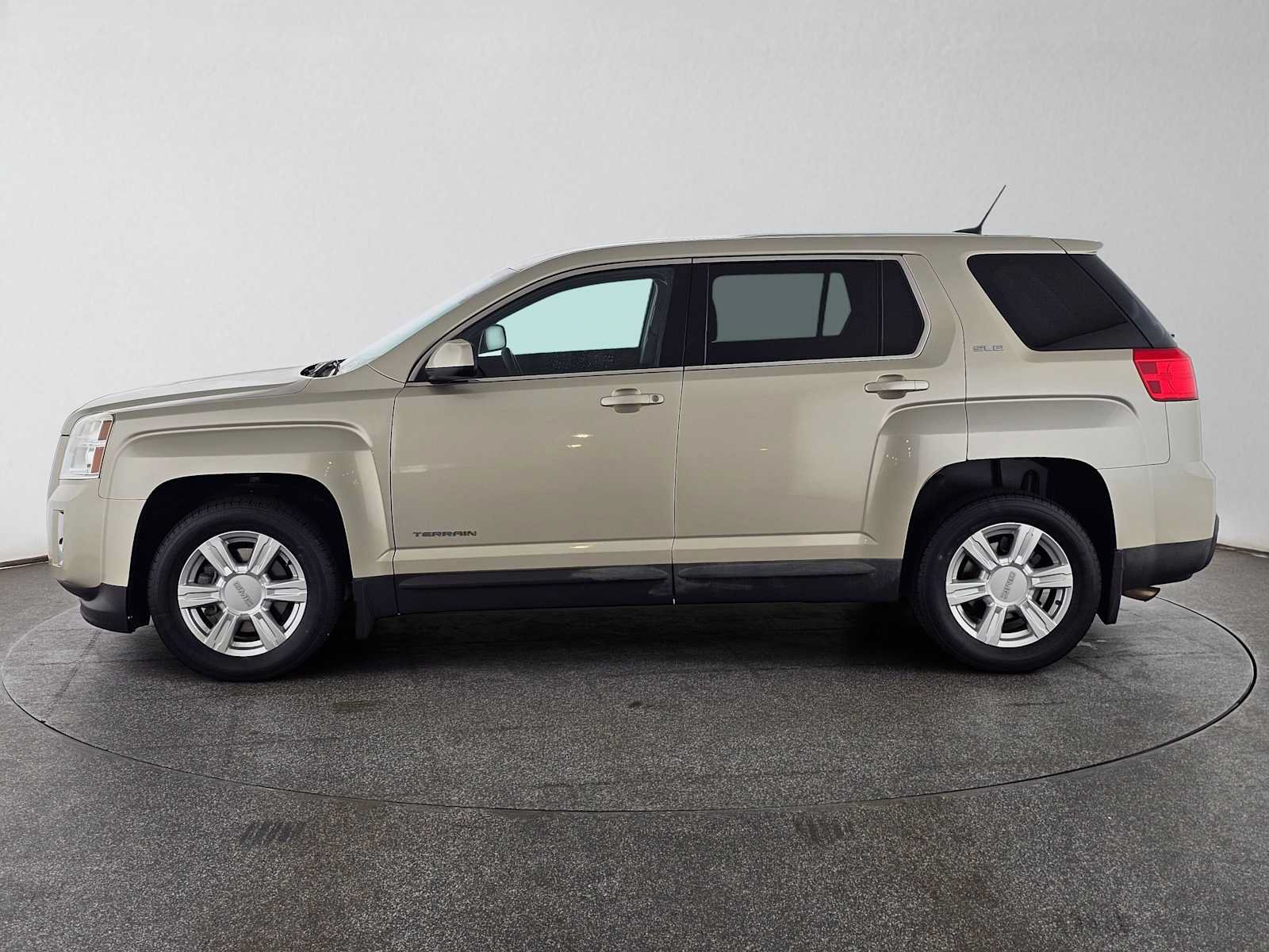 Used 2014 GMC Terrain SLE w/ LPO, Protection Package FWD image 6