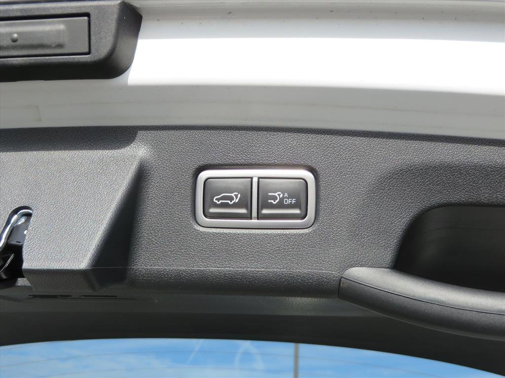 Used 2025 Kia Sorento SX image 35