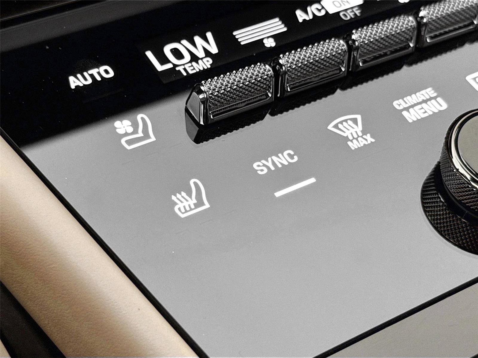 Used 2025 Porsche Cayenne Turbo image 17