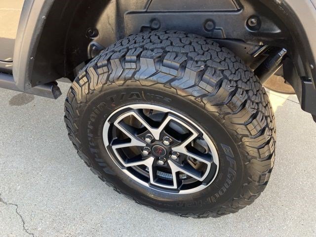Certified 2025 Jeep Wrangler Unlimited Rubicon AWD/4WD image 28