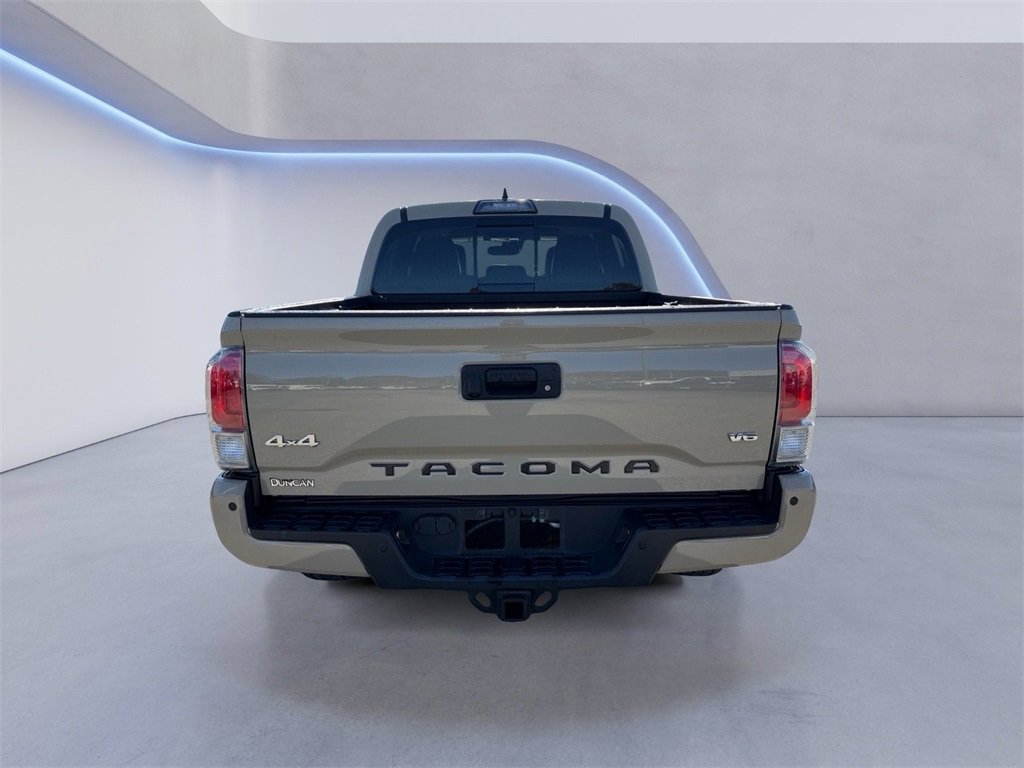 Used 2019 Toyota Tacoma Limited image 4