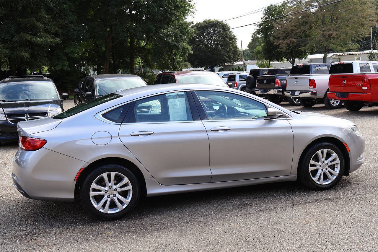 Used 2015 Chrysler 200 Limited w/ Convenience Group FWD image 9