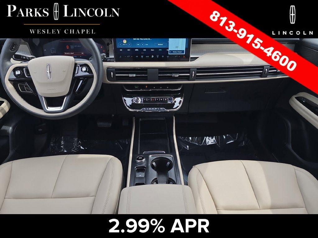 Certified 2025 Lincoln Corsair FWD image 11