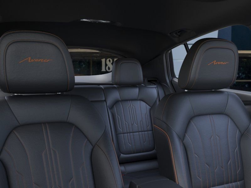 New 2025 Buick Envista Avenir FWD image 24