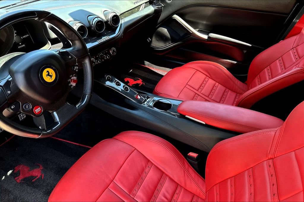 Used 2014 Ferrari F12 Berlinetta RWD image 15