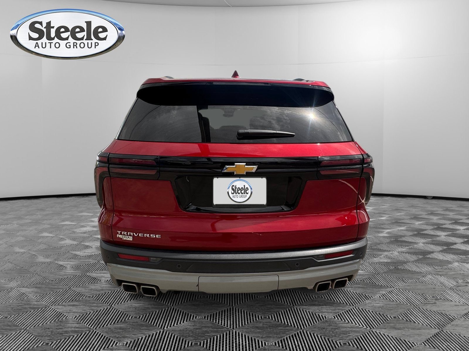 Certified 2025 Chevrolet Traverse LT w/ LPO, Floor Liner Package FWD image 4