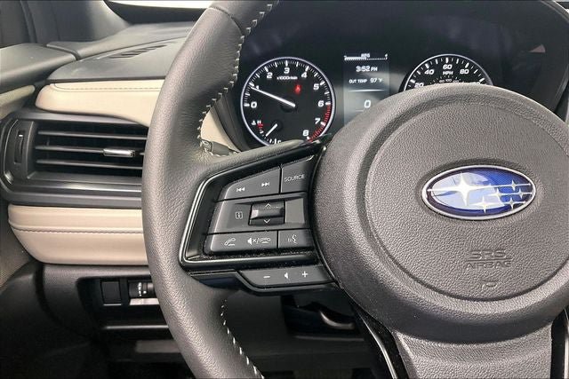 Used 2025 Subaru Forester Premium AWD/4WD image 23