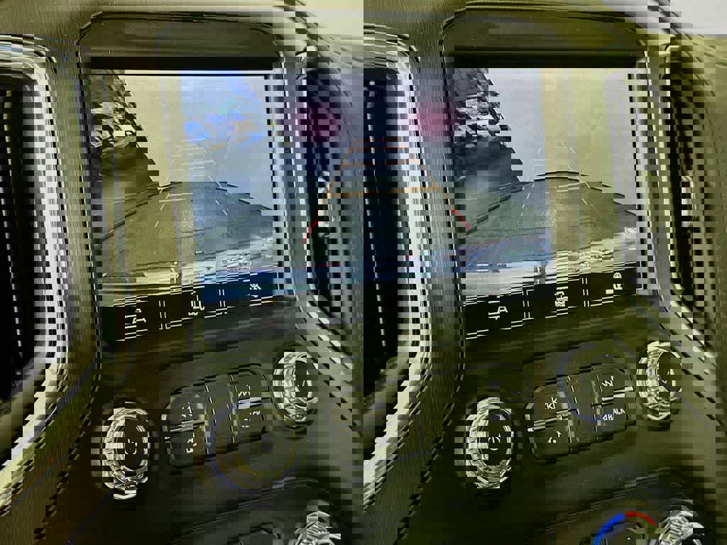 Used 2021 GMC Sierra 1500 AT4 image 28