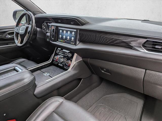 Used 2021 GMC Yukon XL Denali w/ Denali Premium Package image 21