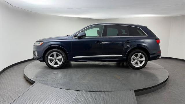 Used 2023 Audi Q7 2.0T Premium w/ Convenience Package AWD/4WD image 3