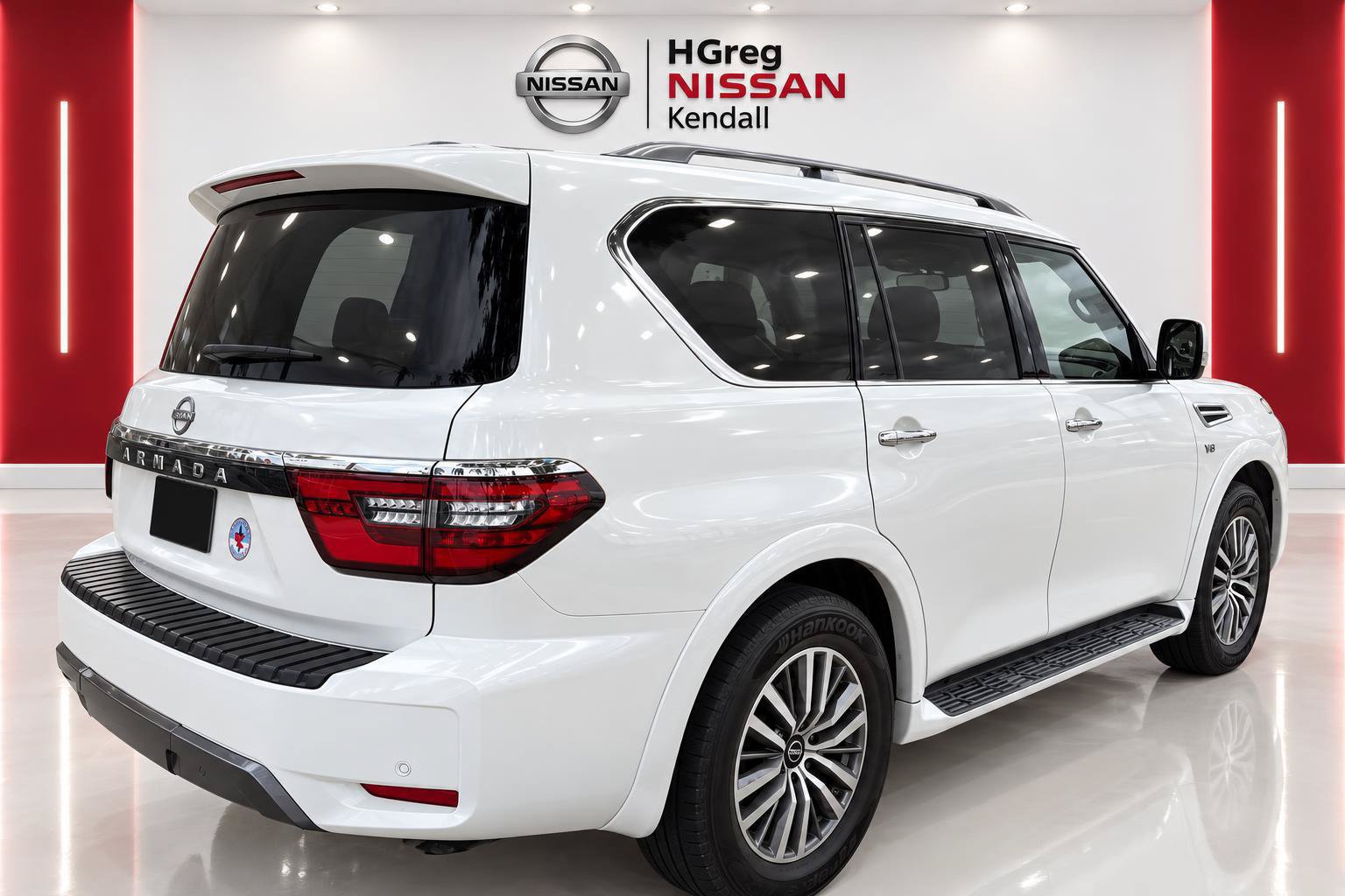Used 2021 Nissan Armada SV w/ SV Appearance Package RWD image 4