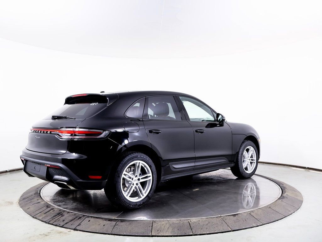 Certified 2025 Porsche Macan image 29