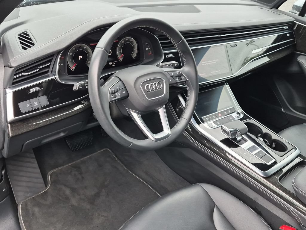 Used 2025 Audi Q7 3.0T Premium Plus AWD/4WD image 11