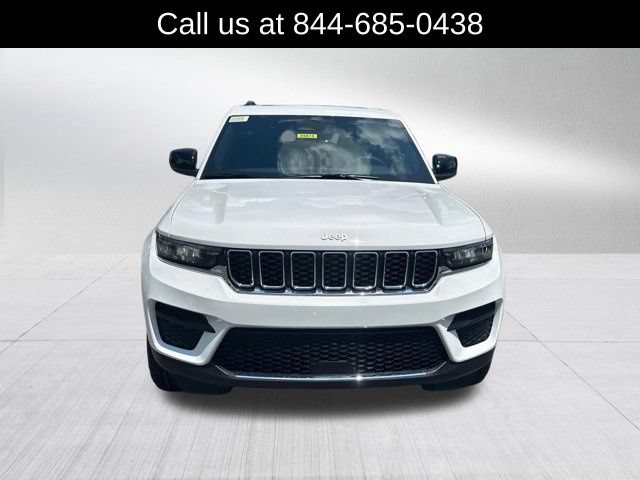 New 2026 Jeep Grand Cherokee Laredo X RWD video 2