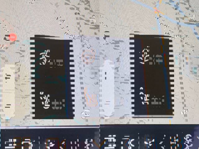 Certified 2023 Volvo XC40 B5 Ultimate w/ Climate Package image 25