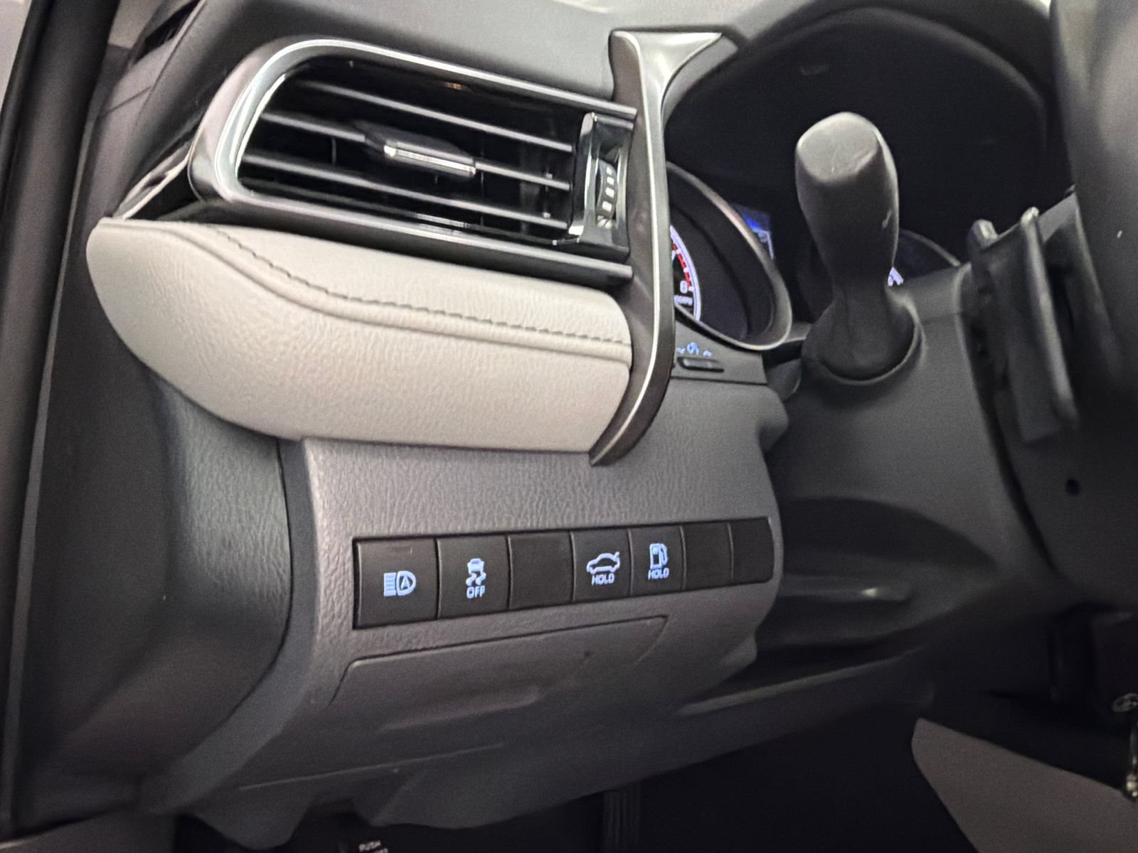 Used 2024 Toyota Camry SE FWD image 28