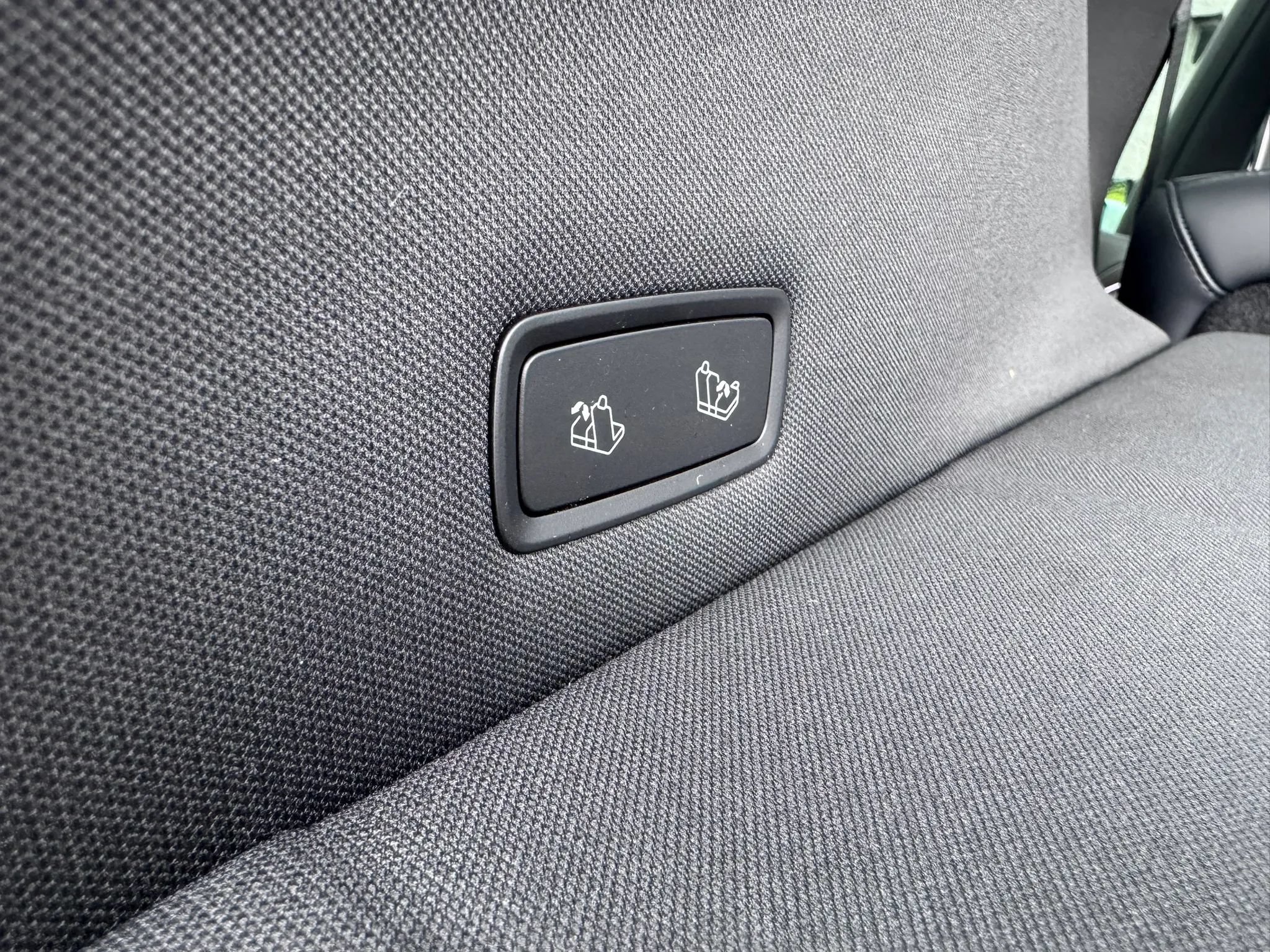 Used 2026 Tesla Model Y AWD image 32