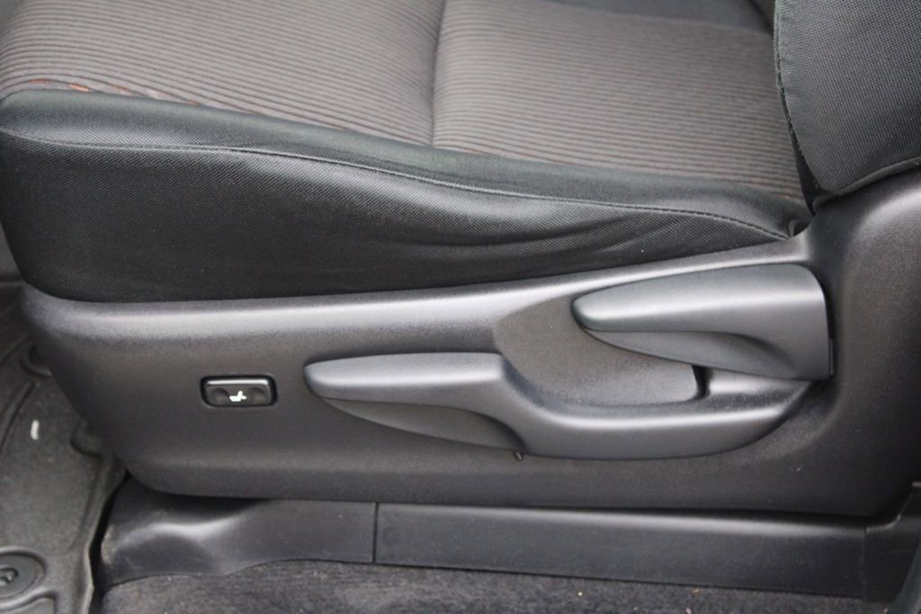 Used 2013 Toyota 4Runner SR5 image 16