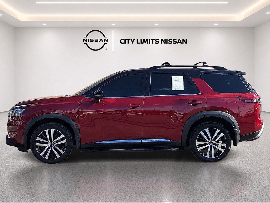 Used 2023 Nissan Pathfinder Platinum AWD/4WD image 3