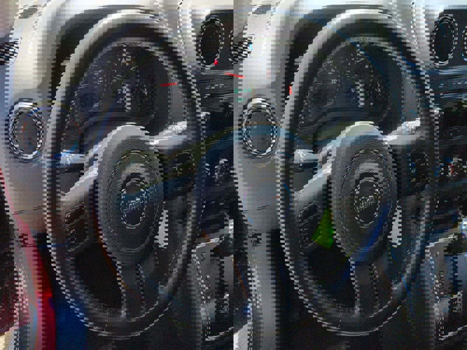 Used 2013 Jeep Compass Latitude AWD/4WD image 19