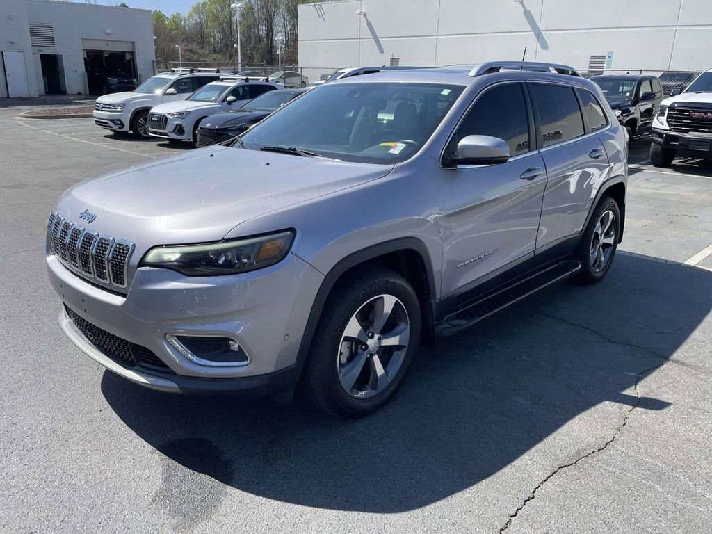 Used 2019 Jeep Cherokee Limited w/ Luxury Group image 4