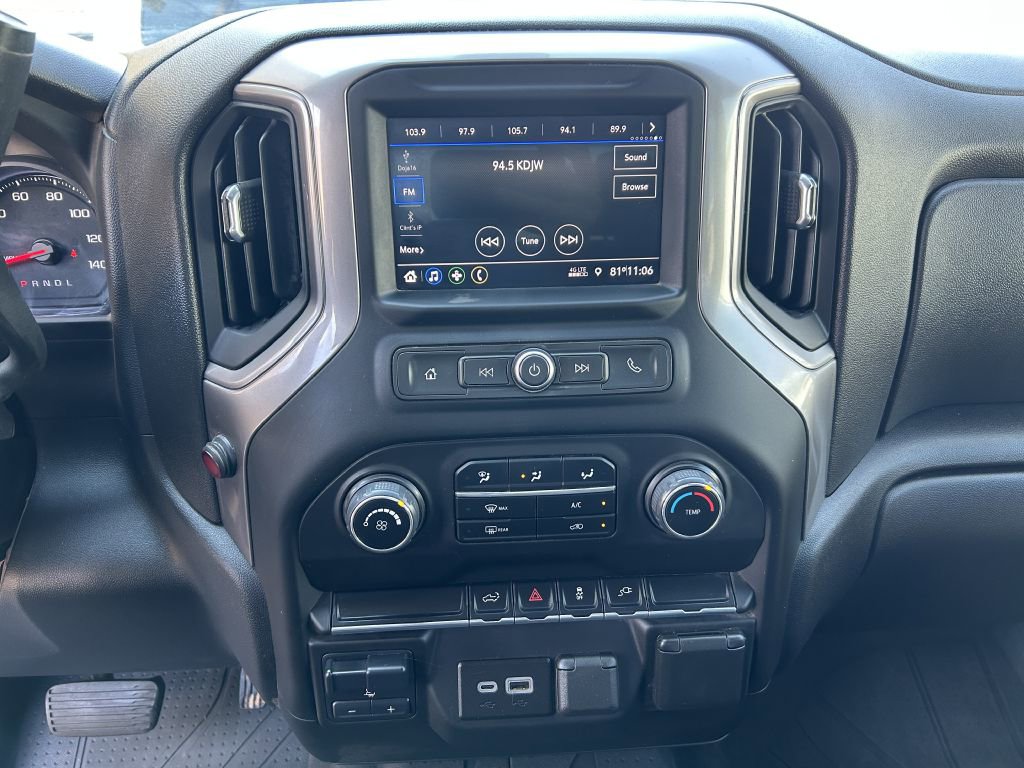 Used 2023 Chevrolet Silverado 2500 Custom w/ Custom Value Package image 5
