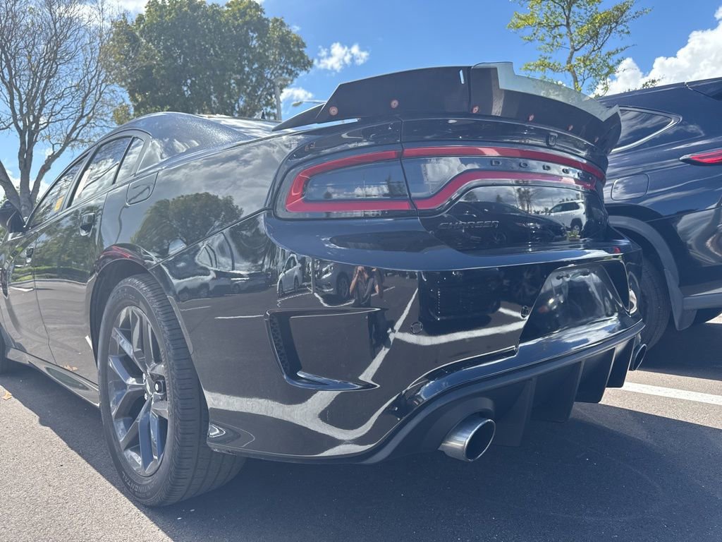 Used 2023 Dodge Charger R/T w/ Blacktop Package image 7