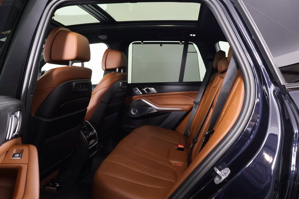 Used 2023 BMW X5 M50i w/ Executive Package image 11