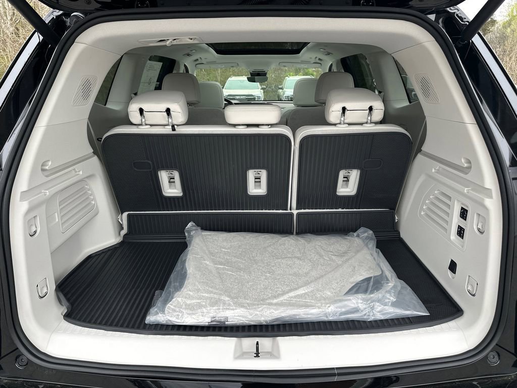 New 2026 Buick Enclave Avenir w/ Super Cruise Package image 19