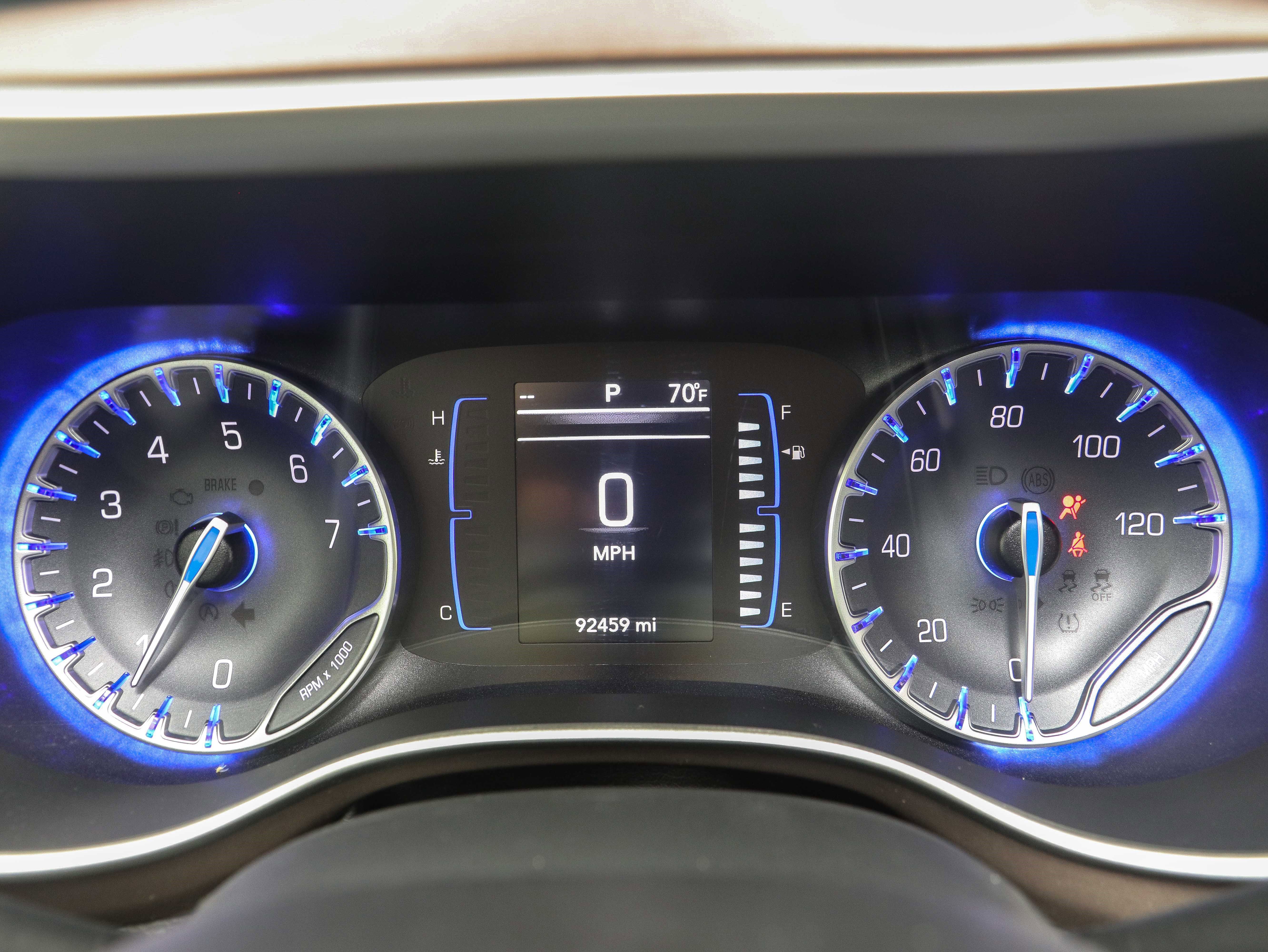 Used 2019 Chrysler Pacifica Touring-L image 25