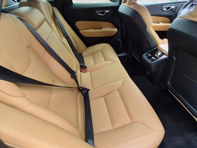 Used 2019 Volvo XC60 T5 Inscription w/ Protection Package Premier FWD image 21