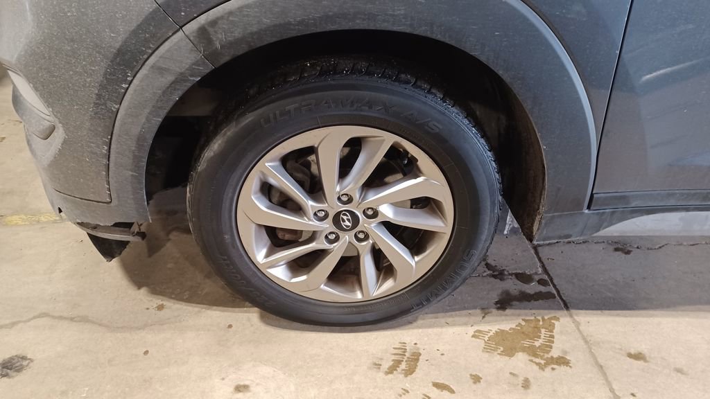 Used 2017 Hyundai Tucson SE image 3