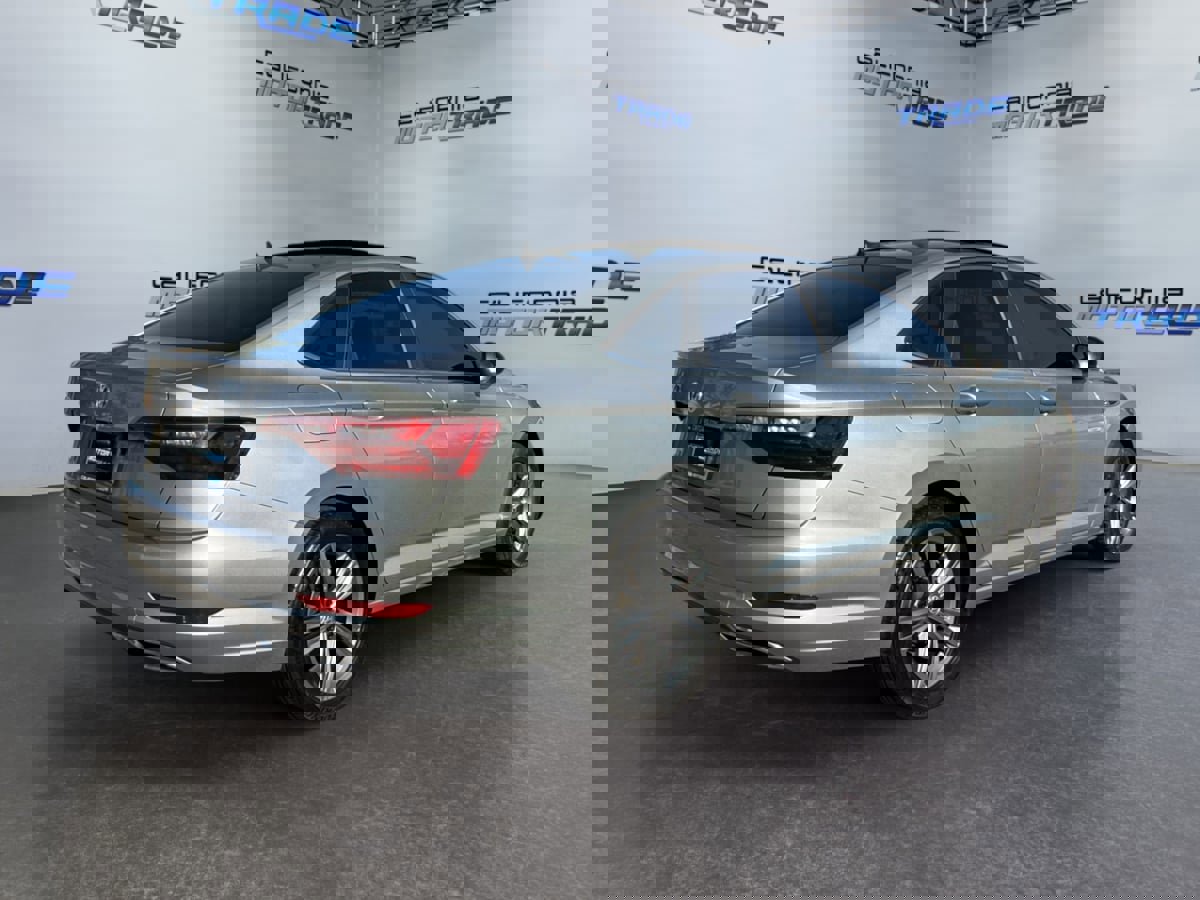 Used 2020 Volkswagen Jetta R-Line image 5