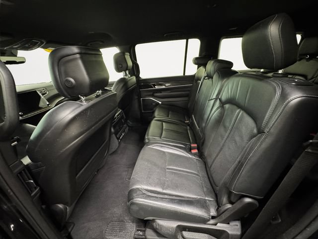 Used 2022 Jeep Wagoneer Series III AWD/4WD image 21