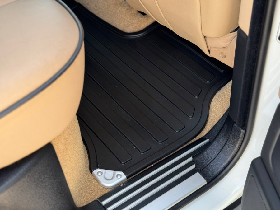 Used 2004 Land Rover Range Rover HSE AWD/4WD image 40