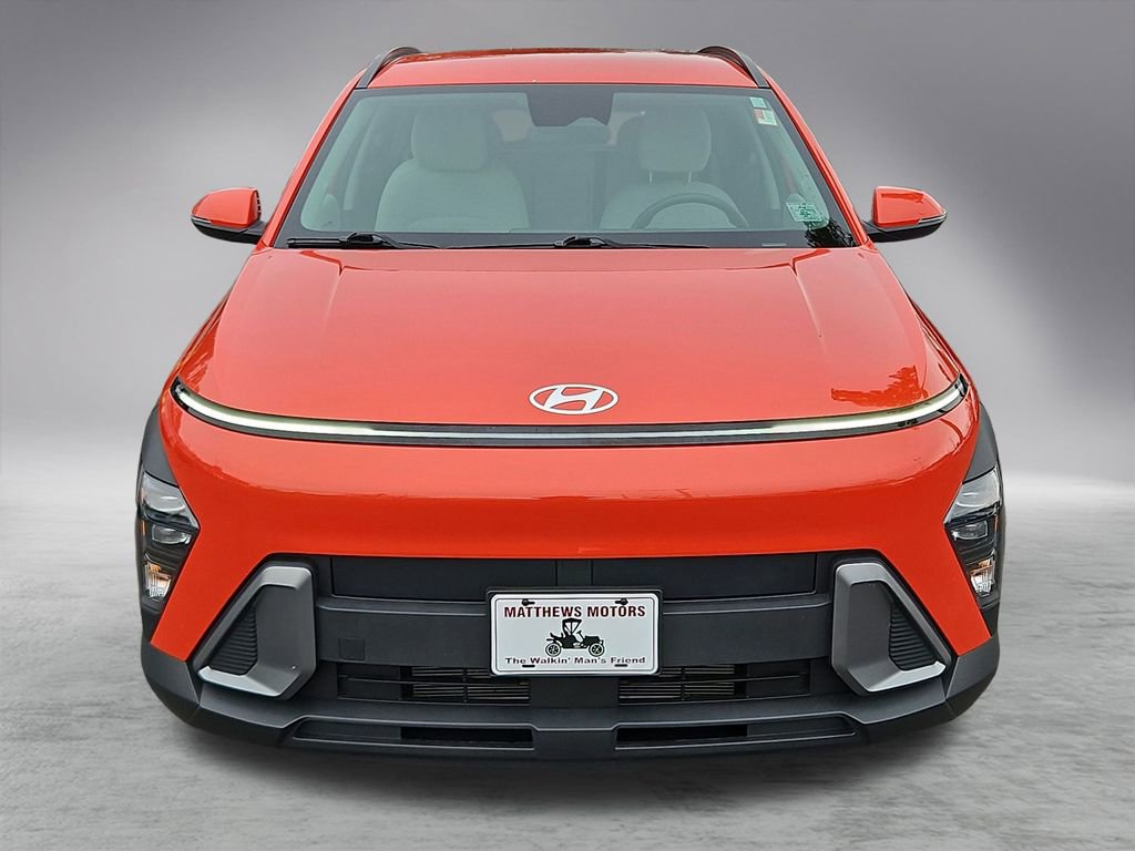 Used 2024 Hyundai Kona SEL image 2