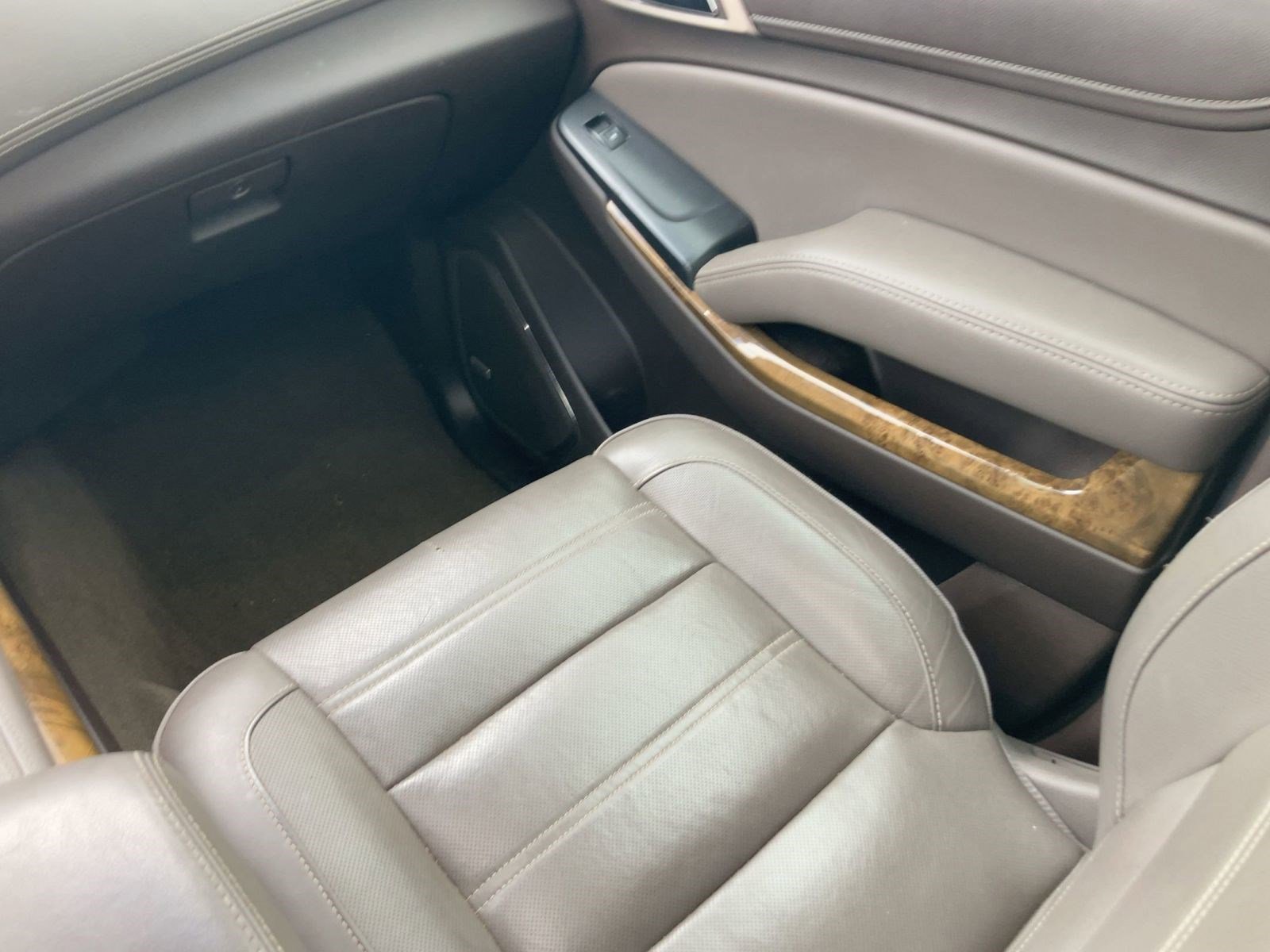 Used 2017 GMC Yukon Denali w/ Open Road Package image 31