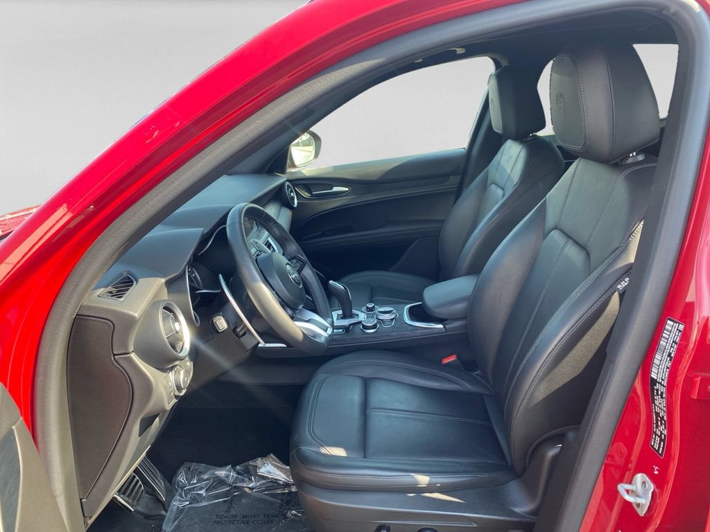 Used 2023 Alfa Romeo Stelvio Sprint RWD image 22