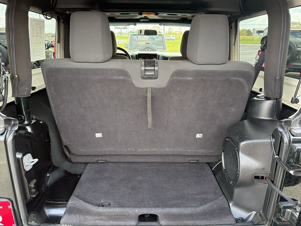 Used 2012 Jeep Wrangler Sahara w/ Connectivity Group image 9