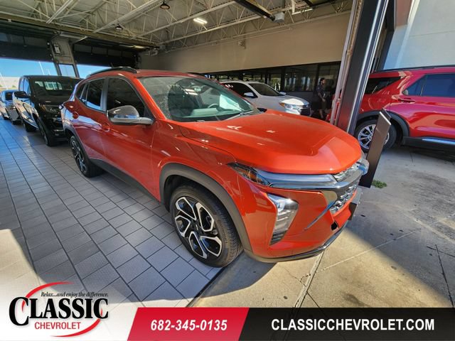Used 2024 Chevrolet Trax RS w/ Driver Confidence Package FWD image 1