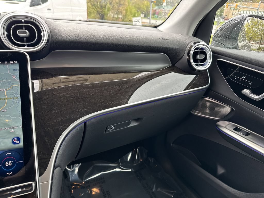 New 2025 Mercedes-Benz GLC 350e 4MATIC image 25