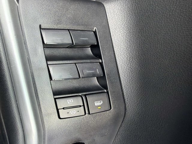 Used 2025 Toyota Highlander XSE AWD/4WD image 8