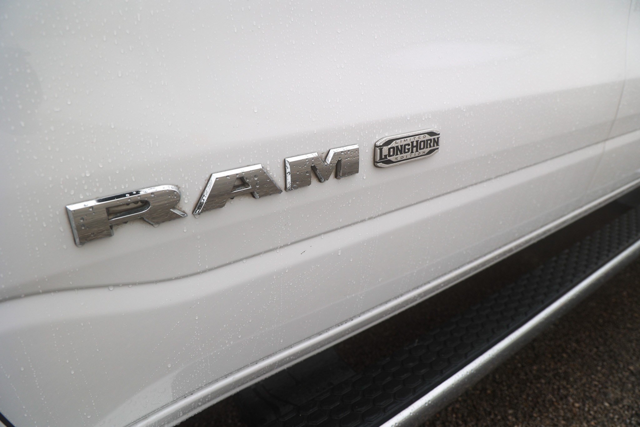 Used 2022 RAM 1500 Limited w/ Body Color Bumper Group AWD/4WD image 15